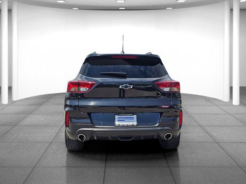 Used 2022 Chevrolet TrailBlazer RS w/ Sun and Liftgate Package FWD image 5