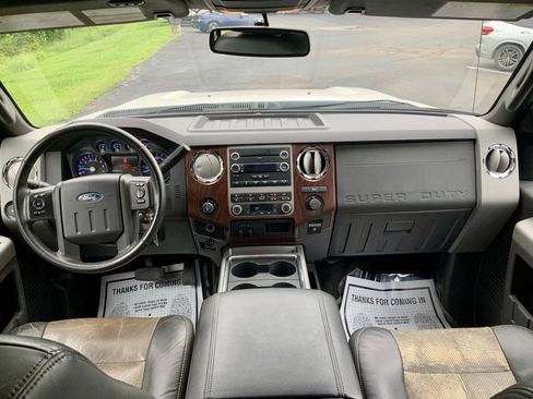 Used 2011 Ford F250 Lariat w/ Chrome Pkg AWD/4WD image 16