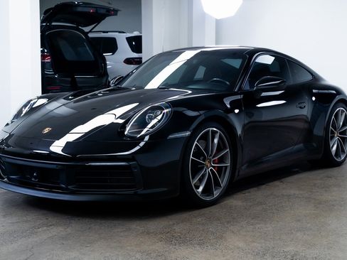 Used 2020 Porsche 911 Carrera S image 3