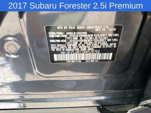 Used 2017 Subaru Forester Limited AWD/4WD image 31