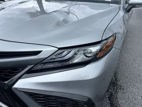 Used 2022 Toyota Camry XSE w/ Carpet Mat Package (TMS) FWD image 6