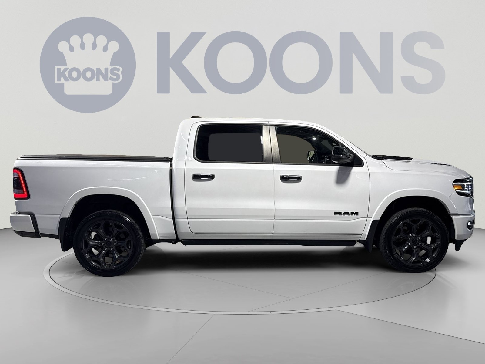 Used 2023 RAM 1500 Limited AWD/4WD image 12
