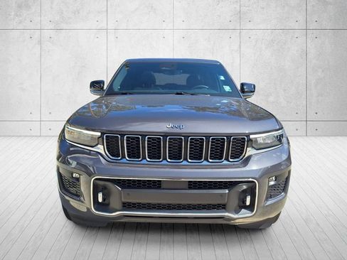 Used 2023 Jeep Grand Cherokee Overland RWD image 8