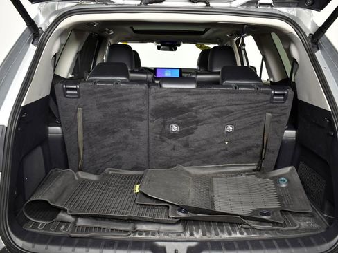 Used 2024 Toyota Grand Highlander Limited image 26