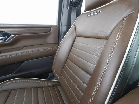 Used 2026 GMC Yukon Denali Ultimate image 31