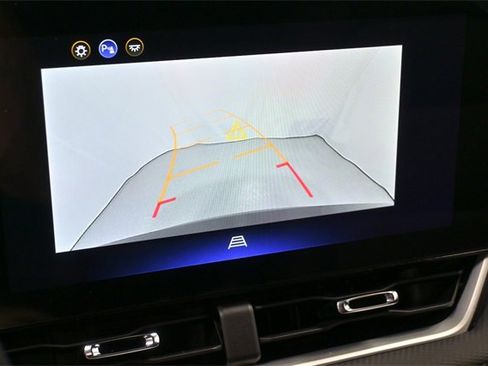 New 2026 Chevrolet Equinox LT w/ Convenience Package II image 21