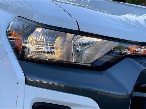 Certified 2023 Chevrolet Colorado LT w/ LT Convenience Package image 27