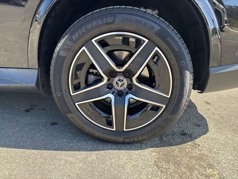 Used 2024 Mercedes-Benz GLC 300 4MATIC image 10