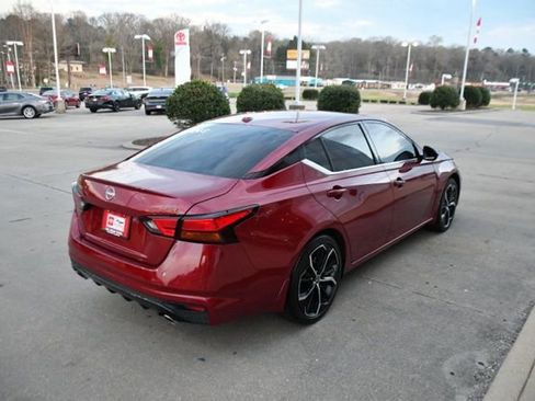 Used 2025 Nissan Altima 2.5 SV image 5