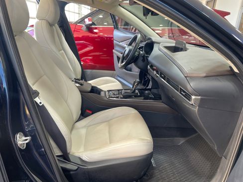 Used 2024 MAZDA CX-30 AWD 2.5 S w/ Premium Package image 19