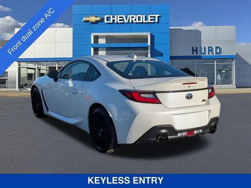 Used 2025 Toyota GR86 Premium image 7