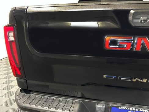 Used 2024 GMC Sierra 3500 Denali w/ Denali Reserve Package image 20