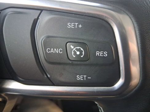 Used 2023 Jeep Wrangler Unlimited Rubicon w/ Dual Top Group image 21