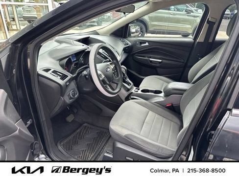 Used 2015 Ford Escape SE FWD image 4