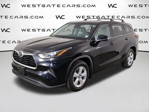 Used 2022 Toyota Highlander L AWD/4WD image 1