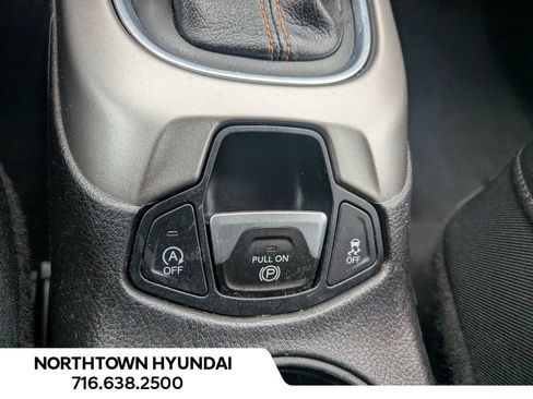 Used 2019 Jeep Compass Latitude image 16