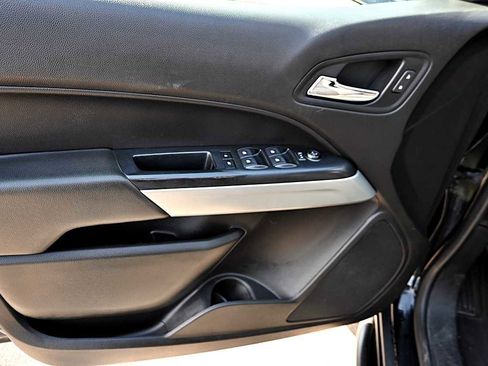 Used 2018 Chevrolet Colorado ZR2 AWD/4WD image 18