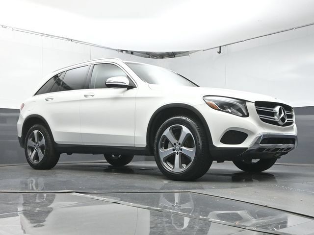 Used 2017 Mercedes-Benz GLC 300 4MATIC image 41