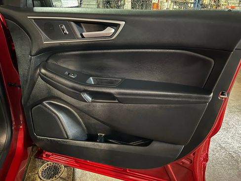 Used 2024 Ford Edge SEL AWD/4WD image 13