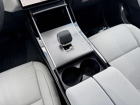 New 2026 Land Rover Range Rover Velar S AWD/4WD image 14