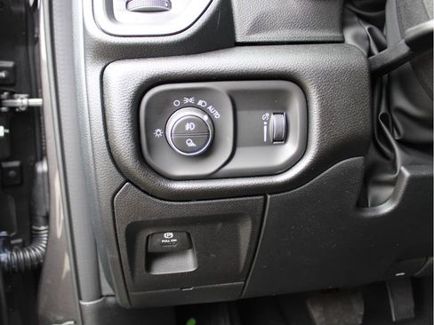 New 2026 RAM 1500 Express image 14