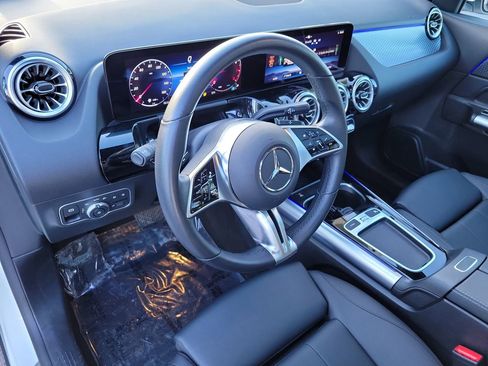 Certified 2025 Mercedes-Benz GLA 250 image 22