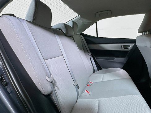 Used 2014 Toyota Corolla LE image 24