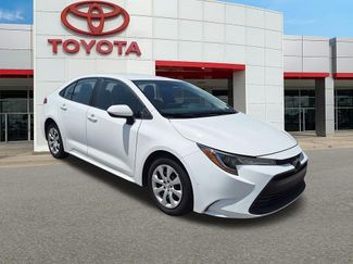Used 2024 Toyota Corolla LE FWD video 1