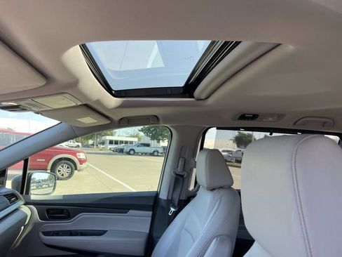 Used 2021 Honda Odyssey EX-L image 22