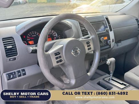 Used 2015 Nissan Frontier SV w/ SV Value Truck Package image 9