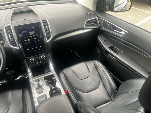 Used 2022 Ford Edge Titanium w/ Equipment Group 301A AWD/4WD image 16