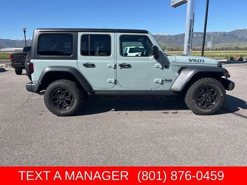 Used 2023 Jeep Wrangler Unlimited AWD/4WD image 2