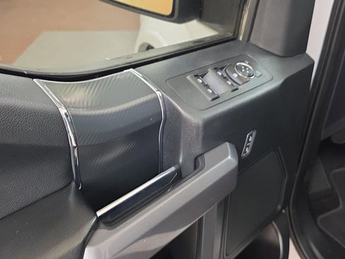Used 2020 Ford F150 XLT w/ Equipment Group 302A Luxury AWD/4WD image 13