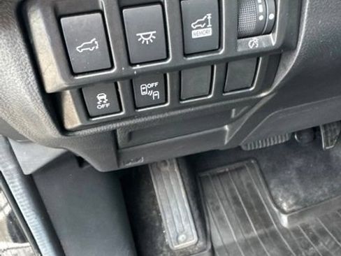 Used 2022 Subaru Ascent Limited w/ Technology Package AWD/4WD image 18