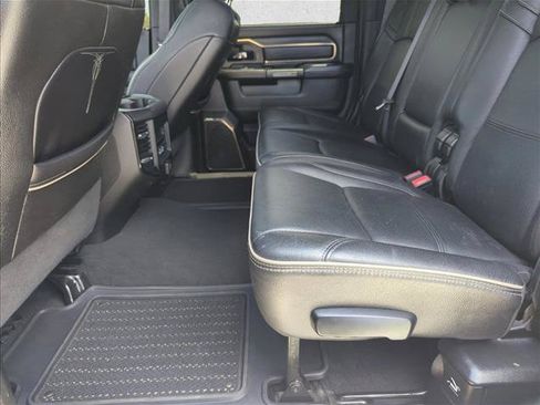Used 2022 RAM 2500 Limited w/ Night Edition AWD/4WD image 15