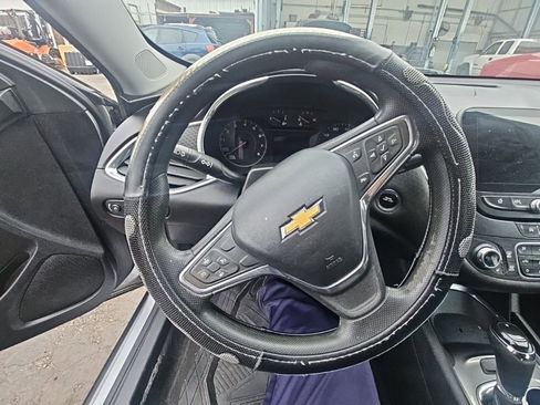 Used 2020 Chevrolet Malibu LT image 11