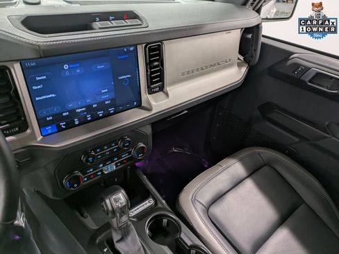 Used 2025 Ford Bronco Outer Banks AWD/4WD image 14