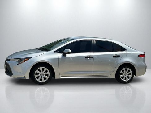 Used 2022 Toyota Corolla LE FWD image 8