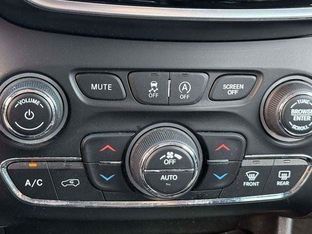 Certified 2020 Jeep Cherokee Limited AWD/4WD image 29