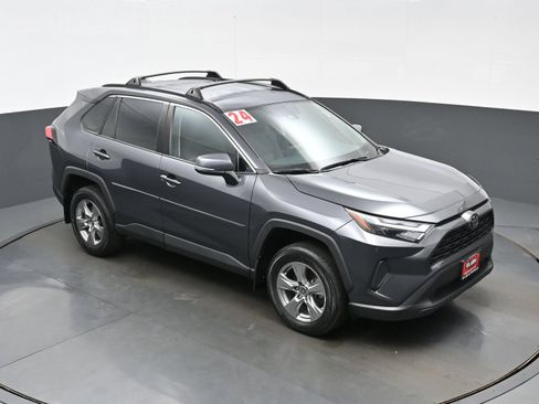 Used 2024 Toyota RAV4 XLE AWD/4WD image 35
