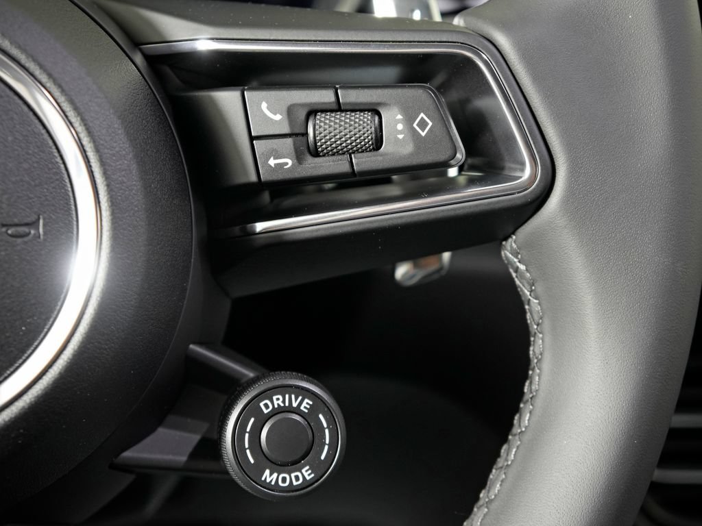 Used 2026 Porsche Macan S AWD/4WD image 24