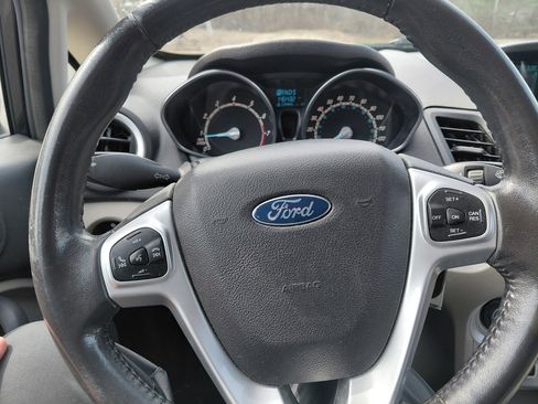 Used 2015 Ford Fiesta SE w/ Comfort Package image 20