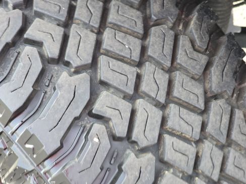 Used 2024 Jeep Wrangler Unlimited Sahara w/ Technology Group image 4