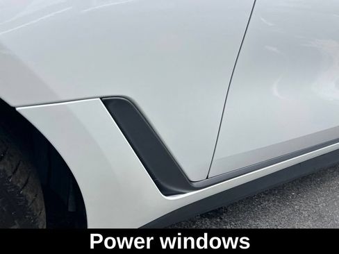 Used 2025 BMW i4 eDrive40 RWD image 20