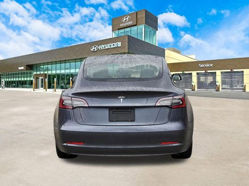 Used 2023 Tesla Model 3 Standard Range image 7