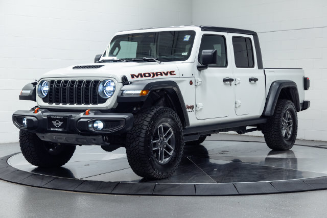 Used 2026 Jeep Gladiator Mojave AWD/4WD image 6