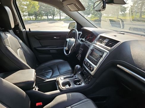 Used 2017 GMC Acadia Limited SLT AWD/4WD image 10