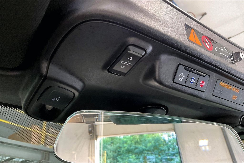 Used 2019 Chevrolet Camaro LT RWD image 15