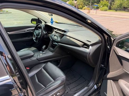 Used 2018 Cadillac XT5 Luxury AWD/4WD image 10