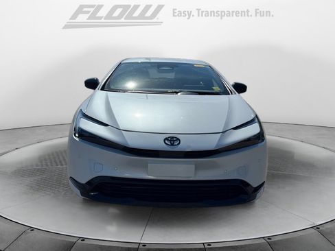 Used 2026 Toyota Prius FWD image 2